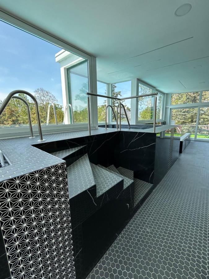 Villa Bauhaus Dream Deluxe T Siófok Exterior foto